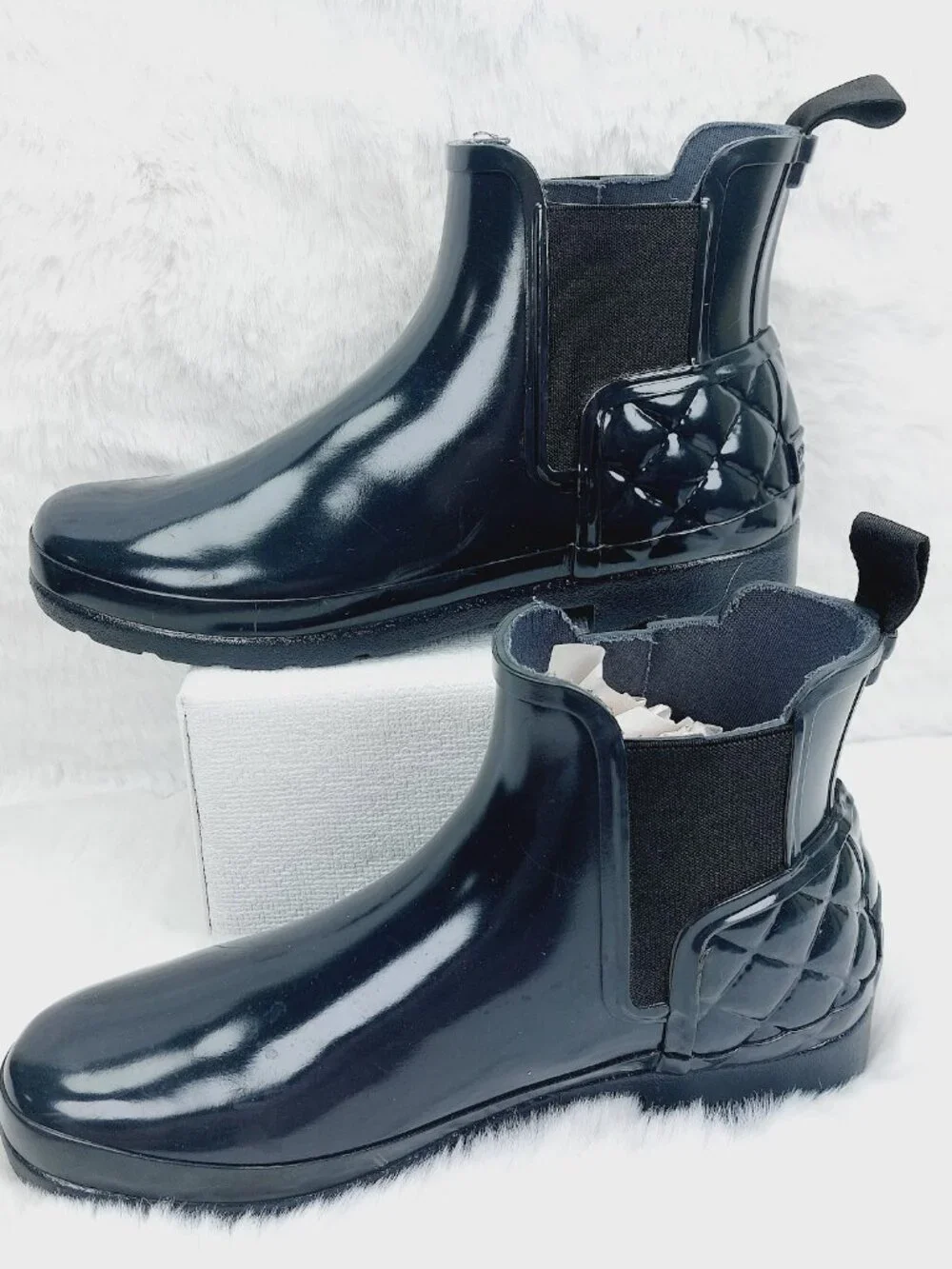 Hunter Women's Black Refined Gloss Quilted Ankle Chelsea Rain Boots Size 8